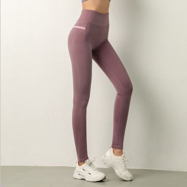 e-baihui 2021 spring new nude yoga pants women's high-waist hip-lifting running tights elastic feet sports fitness pants jsk101, Black;white
e-baihui 2021 spring new nude yoga pants women's high-waist hip-lifting running tights elastic feet sports fitness pants jsk101, Black;white