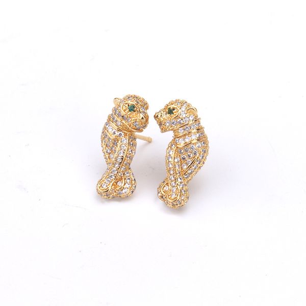 Leopard Shape Shiny Earrings Environmental Copper Hip Hop Ear Studs With Bling Bling Zircons Women Jewelry
Leopard Shape Shiny Earrings Environmental Copper Hip Hop Ear Studs With Bling Bling Zircons Women Jewelry