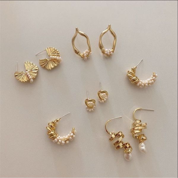 hoop & huggie retro handmade natural pearl earrings for women girl gold color alloy irregular geometric c shape wedding jewelry, Golden;silver
hoop & huggie retro handmade natural pearl earrings for women girl gold color alloy irregular geometric c shape wedding jewelry, Golden;silver