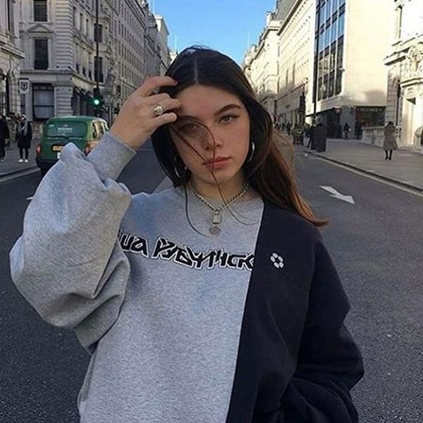 18fw goschinskiy logo sweater vintage high street fashion color matching oversized hip hop men women couple sweater hfsswy126, Black
18fw goschinskiy logo sweater vintage high street fashion color matching oversized hip hop men women couple sweater hfsswy126, Black