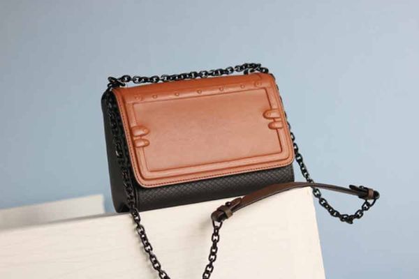 женщины мешков плеча твист мешок m50320 m50282 m50280 crossbody сумка цепь ремень l сумки женщин из натуральной кожи классического стиля сум
женщины мешков плеча твист мешок m50320 m50282 m50280 crossbody сумка цепь ремень l сумки женщин из натуральной кожи классического стиля сум
