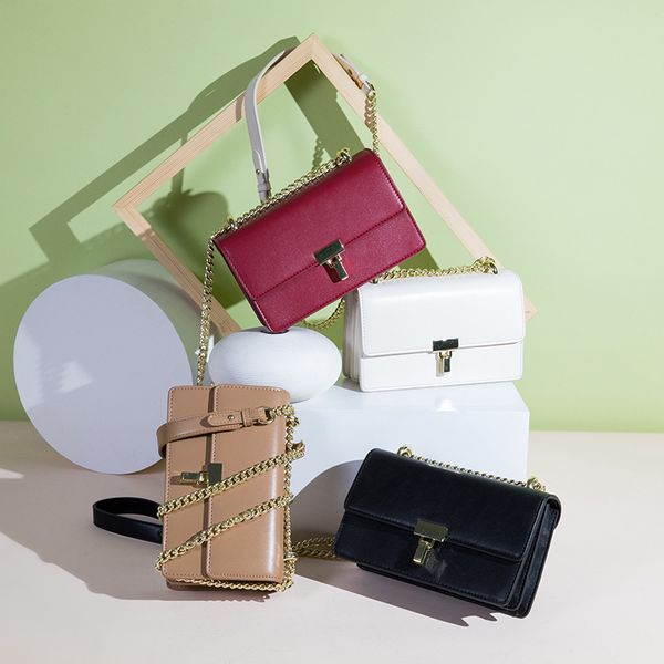 women's lock shoulder bag 2020 new style simple women's bag chain messenger fashion small square
women's lock shoulder bag 2020 new style simple women's bag chain messenger fashion small square