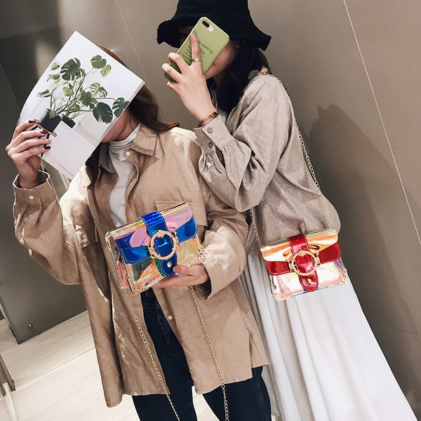 2020 новый дизайн женщин сумки на ремне, моды лазера прозрачный crossbody сумка пвх jelly цепи посыльного вскользь малый квадрат
2020 новый дизайн женщин сумки на ремне, моды лазера прозрачный crossbody сумка пвх jelly цепи посыльного вскользь малый квадрат