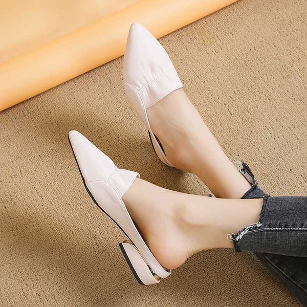 pu leather low heel mules shoes women pointed toe pleated slippers summer outdoor fashion half slippers women sandals 2020, Black
pu leather low heel mules shoes women pointed toe pleated slippers summer outdoor fashion half slippers women sandals 2020, Black
