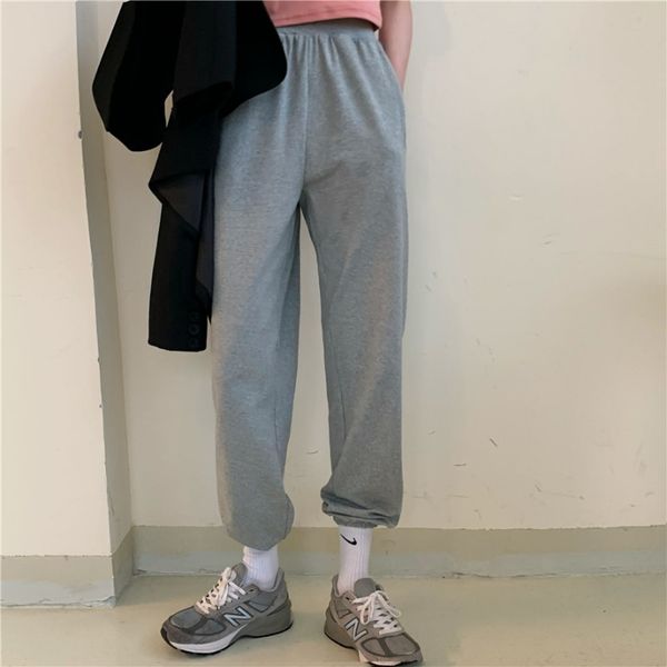 women casual sweatpants elastic high waist street running training sportswear pocket loose pants, Black;white
women casual sweatpants elastic high waist street running training sportswear pocket loose pants, Black;white