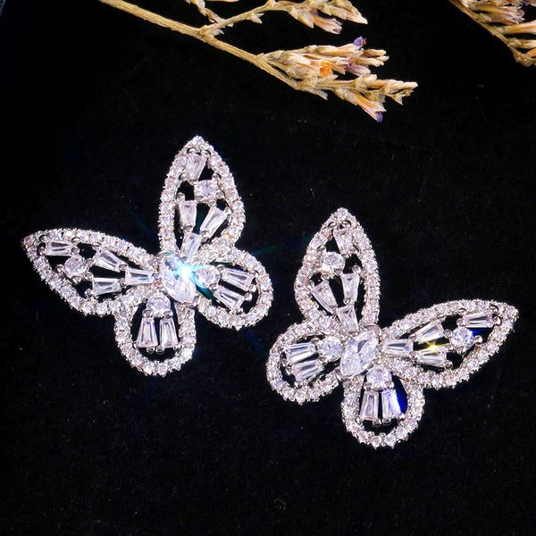 марка gorgeous лук женщины серьги стержня micro pave cz циркон камень благородный женский венчание партии романтичные серьги ювелирные издел, Golden;silver
марка gorgeous лук женщины серьги стержня micro pave cz циркон камень благородный женский венчание партии романтичные серьги ювелирные издел, Golden;silver