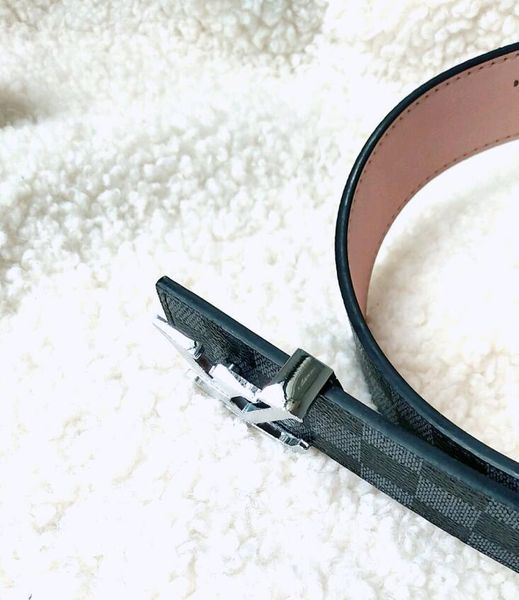 leather belt 2021 fashion belt letters buckle for men's business belt design high-quality leather high-end embossed plies 6755, Black;brown
leather belt 2021 fashion belt letters buckle for men's business belt design high-quality leather high-end embossed plies 6755, Black;brown
