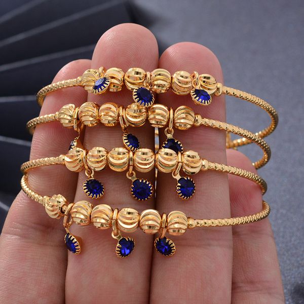 4pcs/lot fashion trendy flower women's bangles for women girl gold color copper bracelet cuff tassel beads jewelry blue stone, Black
4pcs/lot fashion trendy flower women's bangles for women girl gold color copper bracelet cuff tassel beads jewelry blue stone, Black