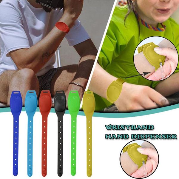 1/3pcs kid hand sanitizer dispensing dispenser dispenser pumps disinfectant into your palm with the push of a button
1/3pcs kid hand sanitizer dispensing dispenser dispenser pumps disinfectant into your palm with the push of a button