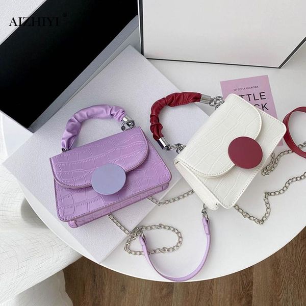 женщины tote сумки цепи малого плеча сумки портативный плиссированные кожа pu lady для терассы покупки путешествия украшения
женщины tote сумки цепи малого плеча сумки портативный плиссированные кожа pu lady для терассы покупки путешествия украшения