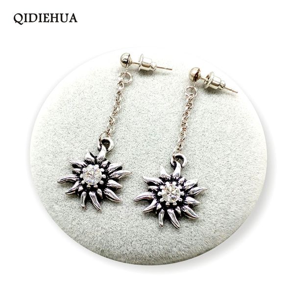 fashion vintage silver-color metal edelweiss drop earrings for women multicolor rhinestone long chain earrings party jewelry
fashion vintage silver-color metal edelweiss drop earrings for women multicolor rhinestone long chain earrings party jewelry