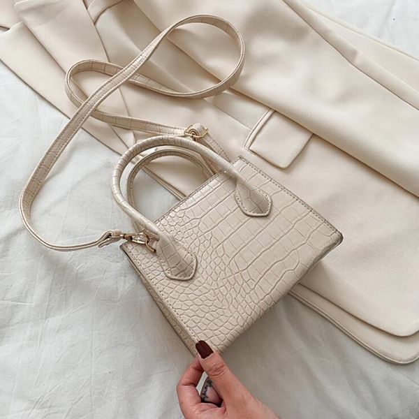 trend stone pattern shoulder bags for women casual designer handbags small crossbody bags pu leather flap travel hand bag
trend stone pattern shoulder bags for women casual designer handbags small crossbody bags pu leather flap travel hand bag