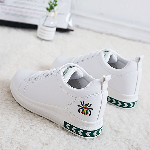 2020 autumn and winter new women's shoes have increased in explosive styles, white shoes, sports and leisure running shoes women, Black
2020 autumn and winter new women's shoes have increased in explosive styles, white shoes, sports and leisure running shoes women, Black