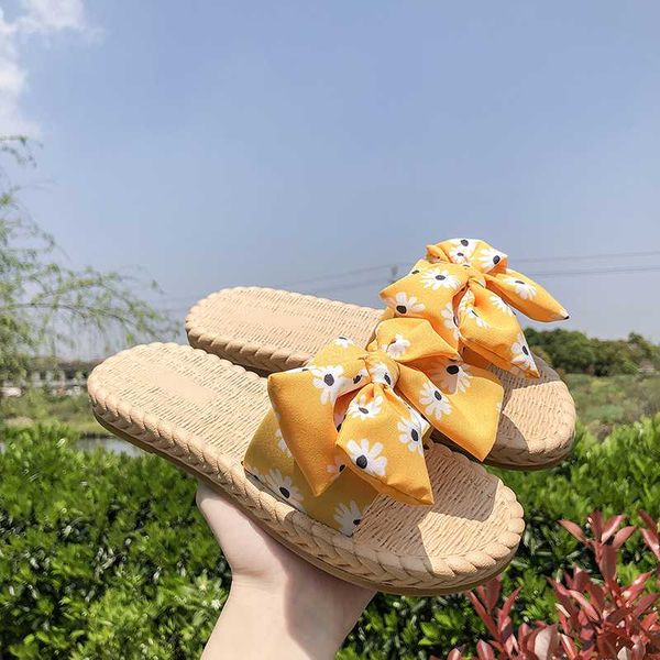 bowknot decoration slippers for women 2020 outside footwar fashion summer beach shoes printed female flats with slippers, Black
bowknot decoration slippers for women 2020 outside footwar fashion summer beach shoes printed female flats with slippers, Black