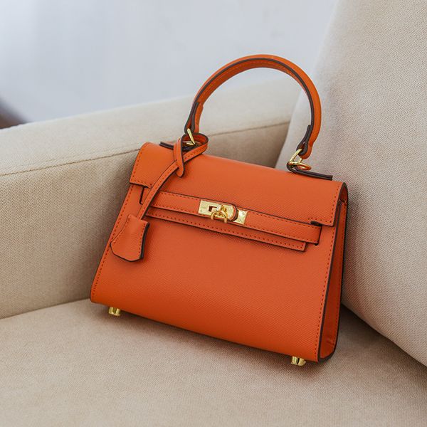 delicate versatile famous name fashion handbag retro various color sizes literature bolsa de paja classic lock catch kelly bag
delicate versatile famous name fashion handbag retro various color sizes literature bolsa de paja classic lock catch kelly bag