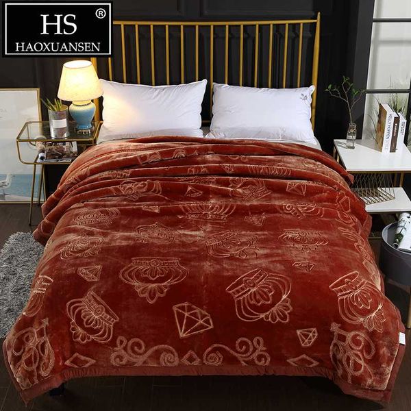 brown super soft double layer raschel blanket crown diamond pattern embossed bed cover winter warm weighted blanket 4.8 kg
brown super soft double layer raschel blanket crown diamond pattern embossed bed cover winter warm weighted blanket 4.8 kg