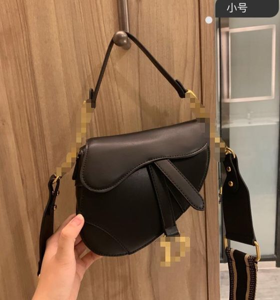 2020 new brand fashion casual women shoulder bag luxury designer bag crossbody bag with box 20081002d
2020 new brand fashion casual women shoulder bag luxury designer bag crossbody bag with box 20081002d