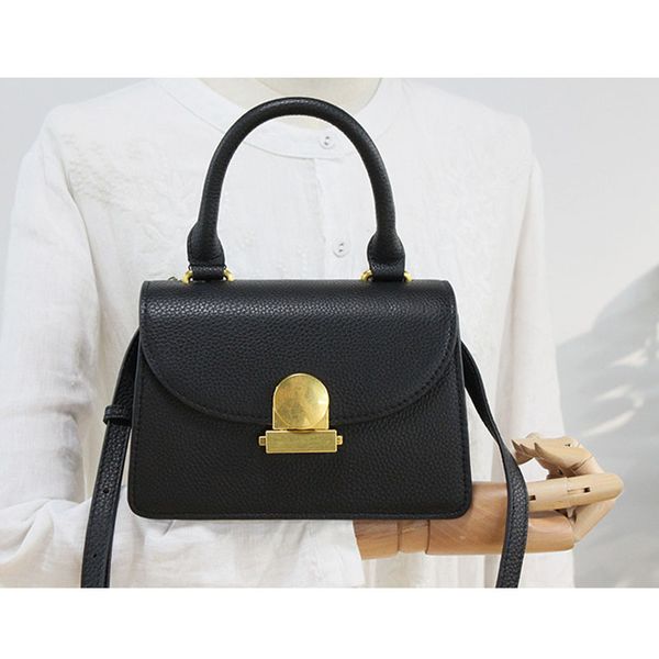 genuine leather female shoulder women bag 2020 fashion messenger small flap bags for lady tote crossbody women's mini black bag
genuine leather female shoulder women bag 2020 fashion messenger small flap bags for lady tote crossbody women's mini black bag