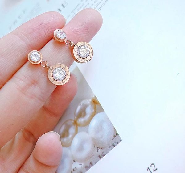 yun ruo fashion personality roman number zircon stud earring woman rose gold color titanium steel jewelry birthday gift not002, Golden;silver
yun ruo fashion personality roman number zircon stud earring woman rose gold color titanium steel jewelry birthday gift not002, Golden;silver