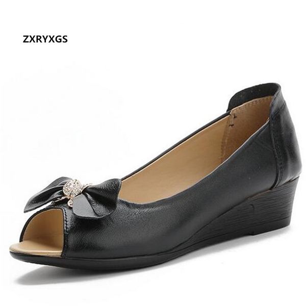 promotion sweet bow rhinestones shoes woman fish mouth sandals 2020 new summer shoes flat wedges sandals genuine leather, Black
promotion sweet bow rhinestones shoes woman fish mouth sandals 2020 new summer shoes flat wedges sandals genuine leather, Black