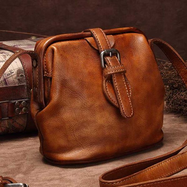 retro cowhide women bag genuine leather small shoulder messenger bag female mini crossbody mobile phone bags 2020 new
retro cowhide women bag genuine leather small shoulder messenger bag female mini crossbody mobile phone bags 2020 new