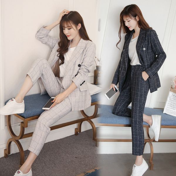 spring and autumn women's temperament fashion double-breasted slim waist plaid suit collar suit jacket straight pants two-piece, White
spring and autumn women's temperament fashion double-breasted slim waist plaid suit collar suit jacket straight pants two-piece, White