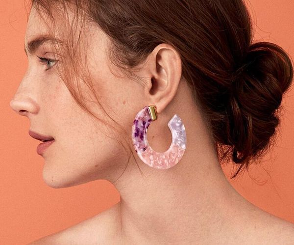 2020 new beach multicolor statement earrings acrylic big hollow round circle geometry resin dangle drop earring women jewelry gb1126, Golden;silver
2020 new beach multicolor statement earrings acrylic big hollow round circle geometry resin dangle drop earring women jewelry gb1126, Golden;silver