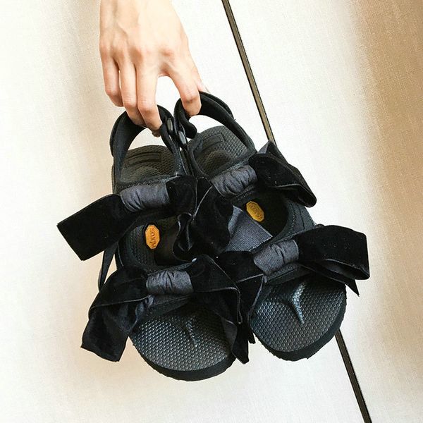 2020 famous sandals women summer new thick bottom bow fairy wind beach shoes women tide, Black
2020 famous sandals women summer new thick bottom bow fairy wind beach shoes women tide, Black