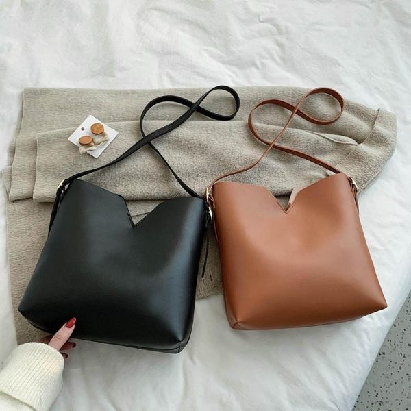 new- beach fashion shoulder messenger bag large capacity messenger bags leather multifunctional
new- beach fashion shoulder messenger bag large capacity messenger bags leather multifunctional
