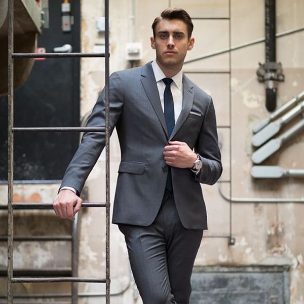 2020 men summer suits custom made tuxedos dark grey breathable social man suit wedding business performance attire costume homme, White;black
2020 men summer suits custom made tuxedos dark grey breathable social man suit wedding business performance attire costume homme, White;black
