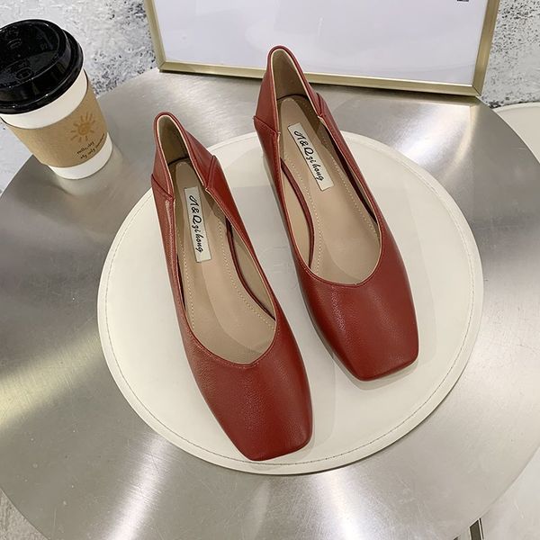 women red pumps shoes female black leather work shoes 2020 autumn square heeled beige for women
women red pumps shoes female black leather work shoes 2020 autumn square heeled beige for women