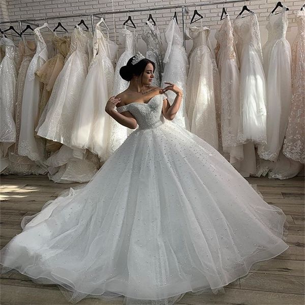 2021 a-line gorgeous wedding dresses off-shoulder full beads pearls ruched tulle bridal gown church robes de mariée, White
2021 a-line gorgeous wedding dresses off-shoulder full beads pearls ruched tulle bridal gown church robes de mariée, White