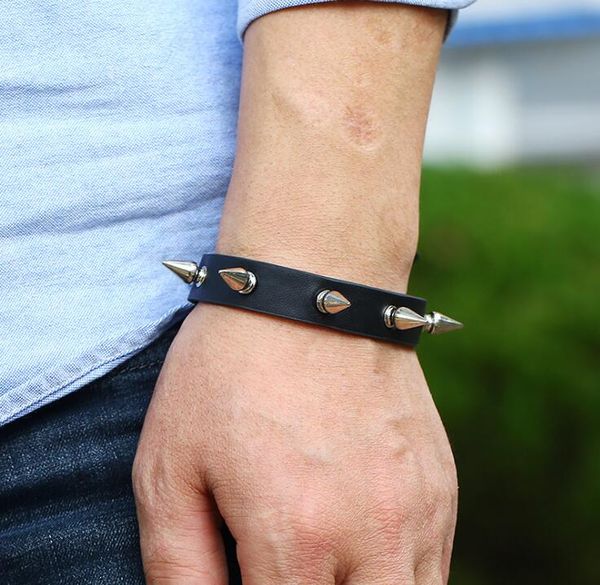 man non mainstream exaggerated pointed rivet leather bracelet men's bracelet fashion snap button leather bracelet 14mm*23cm, Golden;silver
man non mainstream exaggerated pointed rivet leather bracelet men's bracelet fashion snap button leather bracelet 14mm*23cm, Golden;silver