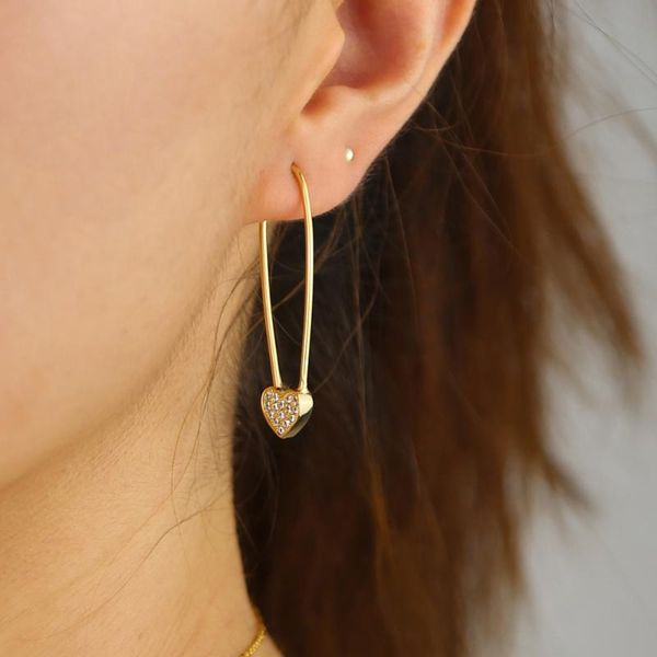 Gold filled unique 2020 new arrived jewelry micro pave white cz Heart shape safety pin earring for women
Gold filled unique 2020 new arrived jewelry micro pave white cz Heart shape safety pin earring for women