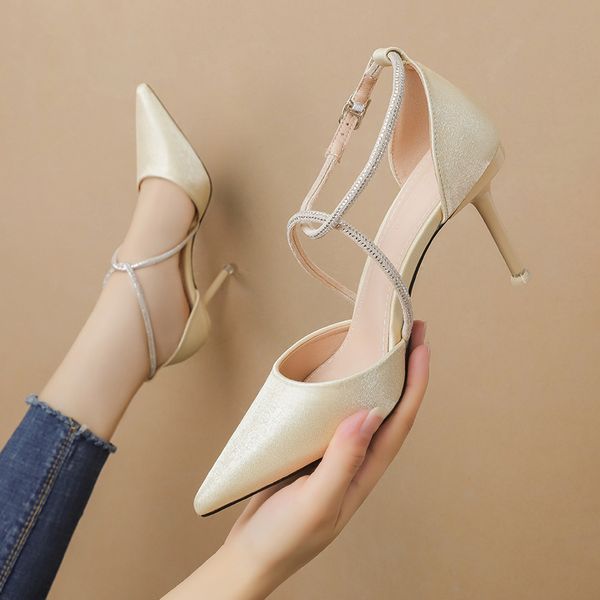 2020 spring crystal buckle womens wedding shoes show thin pointed toe women pumps solid silk shallow fashion high heels, Black
2020 spring crystal buckle womens wedding shoes show thin pointed toe women pumps solid silk shallow fashion high heels, Black