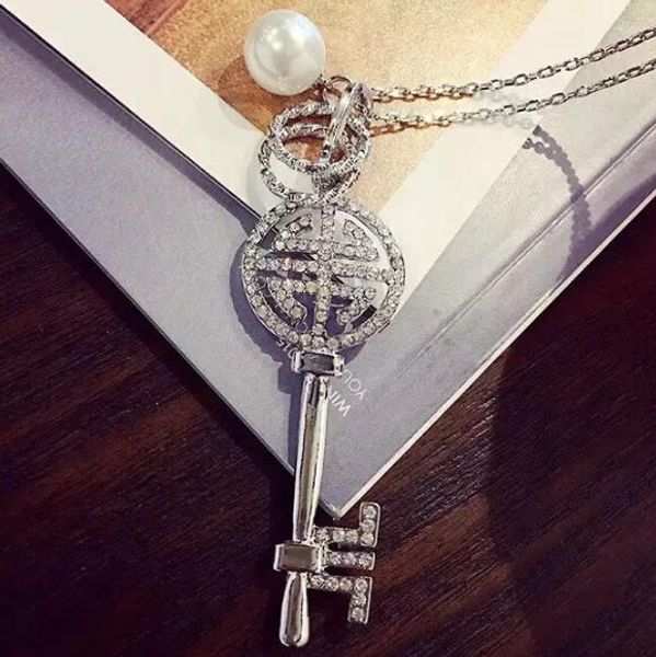 wholesale crystal pearl key pendant necklace long silver tone sweater chain women girl fashion jewelry accessories
wholesale crystal pearl key pendant necklace long silver tone sweater chain women girl fashion jewelry accessories