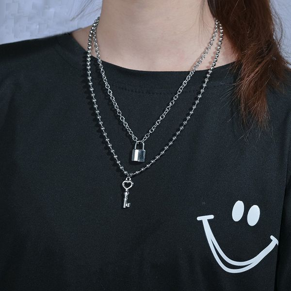 2020 new creative stainless steel jewelry key lock pendant double glossy silver color women's necklace simple lady necklace
2020 new creative stainless steel jewelry key lock pendant double glossy silver color women's necklace simple lady necklace