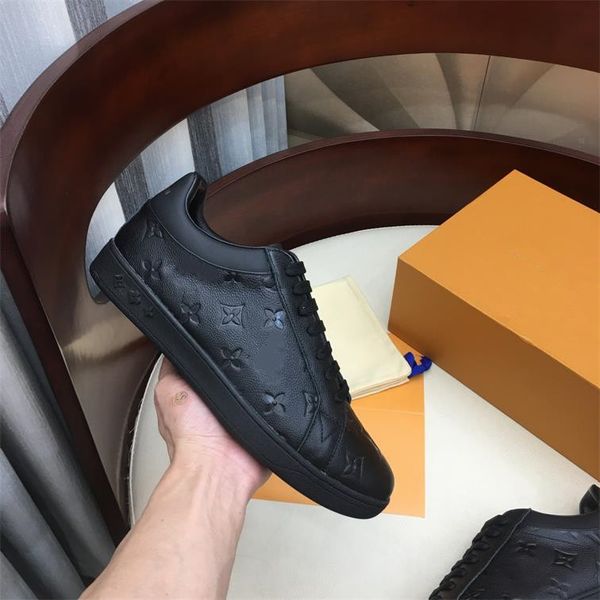 2020 latest design and manufacture casual shoes couple style sports shoes fashion trend comfortable shoe size 35-45, Black
2020 latest design and manufacture casual shoes couple style sports shoes fashion trend comfortable shoe size 35-45, Black