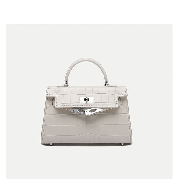 women's mini crocodile handbag 2020 new style mini messenger bag shoulder handbag
women's mini crocodile handbag 2020 new style mini messenger bag shoulder handbag
