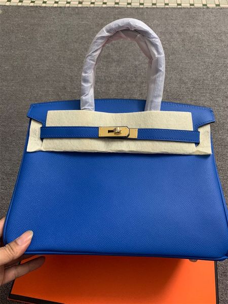 factory whosale epsom leather design briikn purse30cm green,orange,blue by order,half handmade ,wax thread,fast delivery
factory whosale epsom leather design briikn purse30cm green,orange,blue by order,half handmade ,wax thread,fast delivery