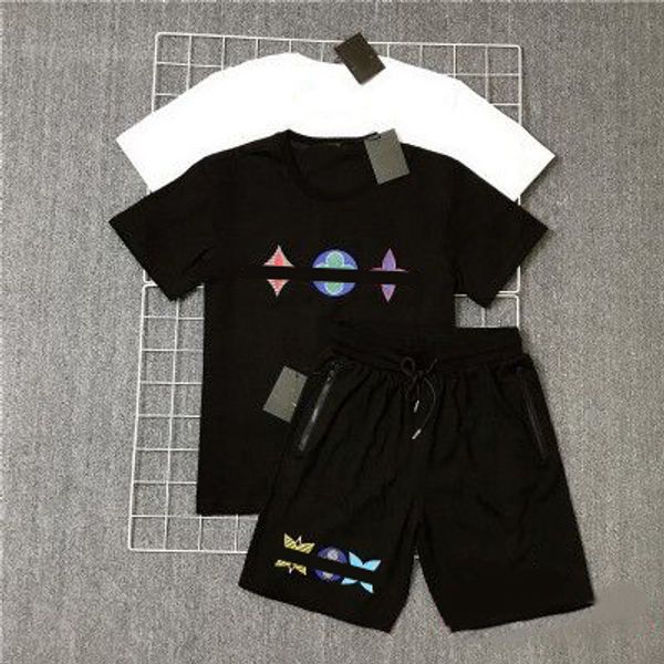2020 высококачественные мужские костюмы мода sportsuits мужчины с letters новый летний спортивный костюм новое прибытие одежда 2 colors плюс, Gray
2020 высококачественные мужские костюмы мода sportsuits мужчины с letters новый летний спортивный костюм новое прибытие одежда 2 colors плюс, Gray