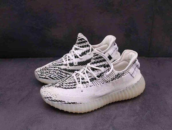 2020 european and american fashion ayzy comfortable, breathable, non-slip and wear-resistant men's and women's sports shoes 3546h, Black
2020 european and american fashion ayzy comfortable, breathable, non-slip and wear-resistant men's and women's sports shoes 3546h, Black