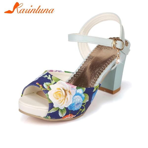 karin 2020 new fashion open toe female sandals print flower high heels bucklee strap square heels women sandals, Black
karin 2020 new fashion open toe female sandals print flower high heels bucklee strap square heels women sandals, Black