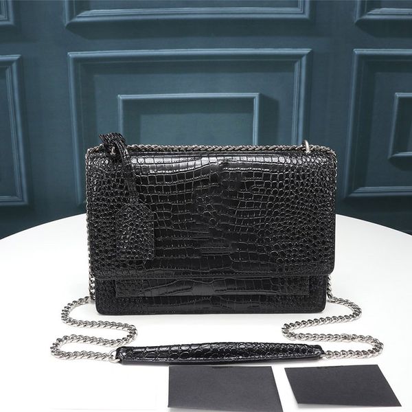 designer luxury handbags purses flap bag sunset chain wallet women chain shoulder bags fashion designer crossbody bag
designer luxury handbags purses flap bag sunset chain wallet women chain shoulder bags fashion designer crossbody bag