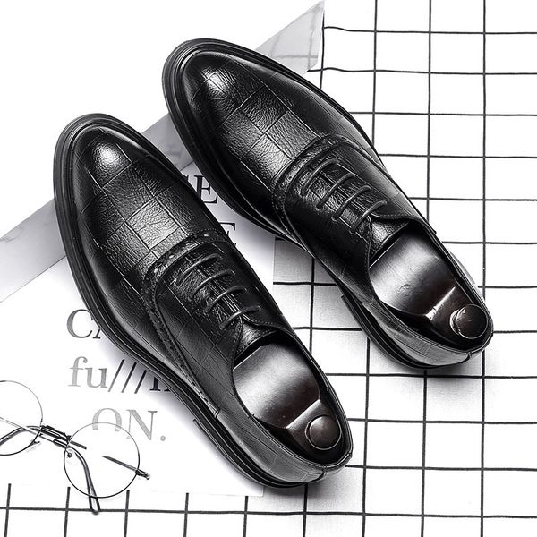 fashion male dress shoes leather brogue men shoes casual british style men oxfords wedding party 469, Black
fashion male dress shoes leather brogue men shoes casual british style men oxfords wedding party 469, Black