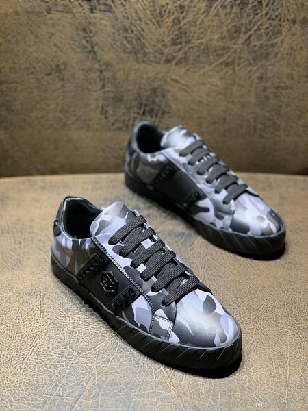 2020luxury designer men's casual shoes, sneakers, fashion camouflage men's shoesas, Red;white
2020luxury designer men's casual shoes, sneakers, fashion camouflage men's shoesas, Red;white