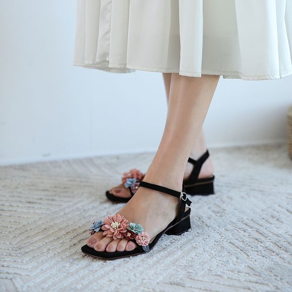sweet retro women sandals 2020 square heels summer shoes woman casual colorfl rhinestone shoes woman, Black
sweet retro women sandals 2020 square heels summer shoes woman casual colorfl rhinestone shoes woman, Black