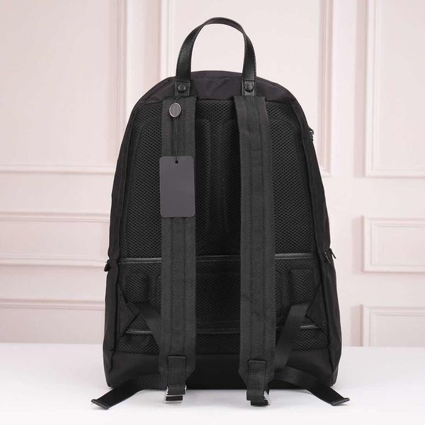 wholesale classic waterproof retro fashion capacity backpack oxford mount large travel notebook backpack fashion thin bag men's sports, Red;black
wholesale classic waterproof retro fashion capacity backpack oxford mount large travel notebook backpack fashion thin bag men's sports, Red;black