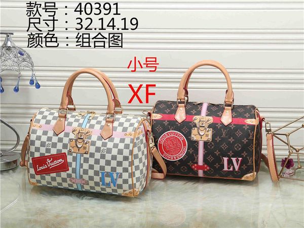 don't ripple original women's designer handbags purse exported to japanese canvas bags new printed lotus national wind fashion bag, Blue;white
don't ripple original women's designer handbags purse exported to japanese canvas bags new printed lotus national wind fashion bag, Blue;white