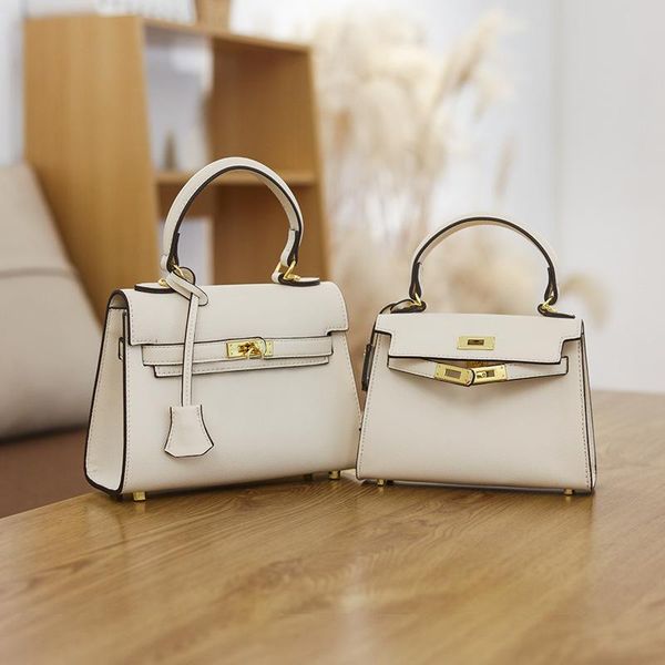 literature famous name fashion handbag retro various color sizes classic lock catch simplicity genuine leather single shoulder kelly bag
literature famous name fashion handbag retro various color sizes classic lock catch simplicity genuine leather single shoulder kelly bag